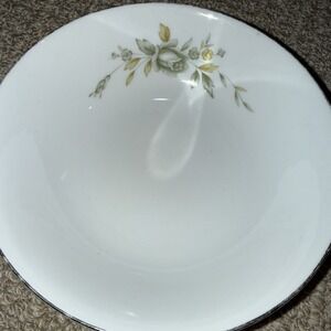 VINTAGE‎ WYNDHAM FINE CHINA MELROSE 657 JAPAN 4 SALAD/SOUP BOWL 7" DIAMETER.